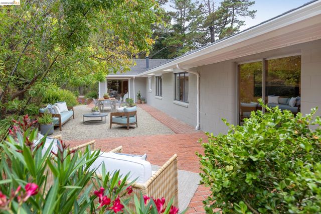 4310 Turner Ave, Oakland, CA 94605