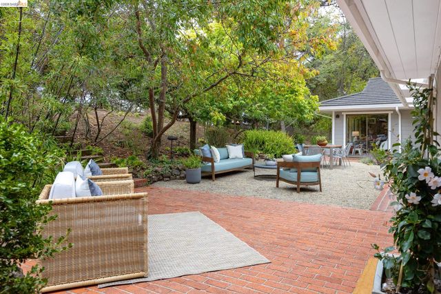 4310 Turner Ave, Oakland, CA 94605