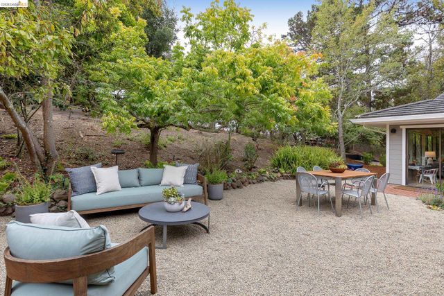 4310 Turner Ave, Oakland, CA 94605