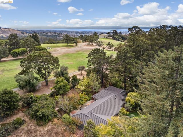 4310 Turner Ave, Oakland, CA 94605