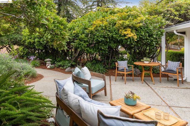 4310 Turner Ave, Oakland, CA 94605