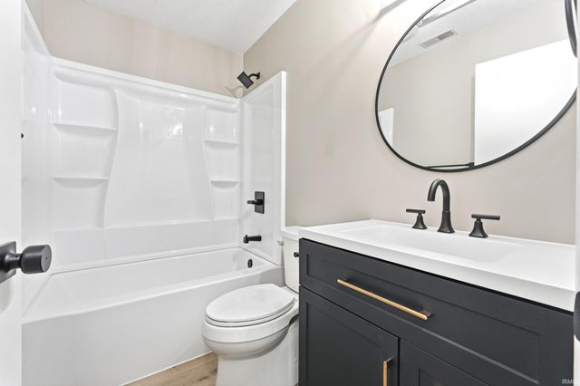 1208 Polo Run, Fort Wayne, IN 46825