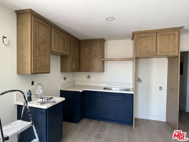 1336 W 37th Drive 3, Los Angeles, CA 90007