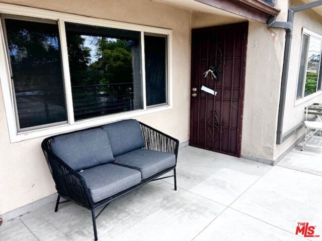 1336 W 37th Drive 3, Los Angeles, CA 90007