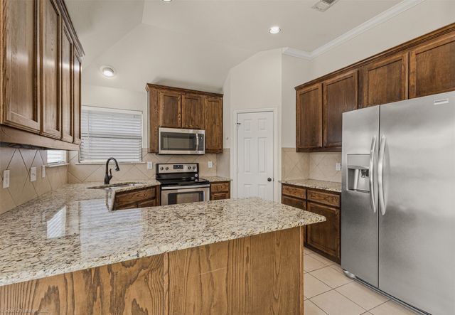 144 Birdsong Lane, Terrell, TX 75160