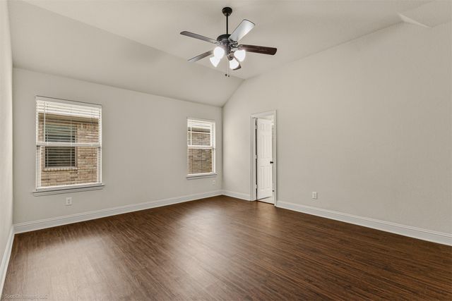 144 Birdsong Lane, Terrell, TX 75160