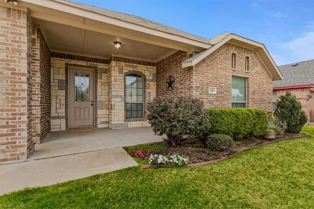 144 Birdsong Lane, Terrell, TX 75160