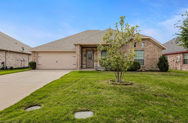 144 Birdsong Lane, Terrell, TX 75160