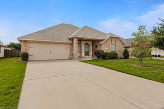 144 Birdsong Lane, Terrell, TX 75160