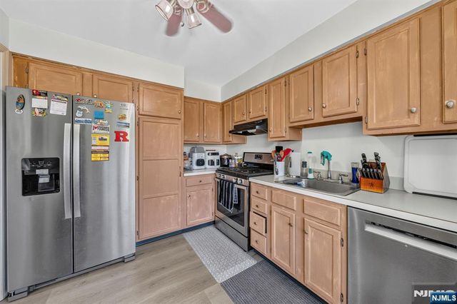 121 Country Club Drive 10, Union, NJ 07083