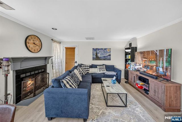121 Country Club Drive 10, Union, NJ 07083