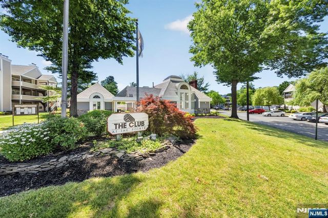 121 Country Club Drive 10, Union, NJ 07083