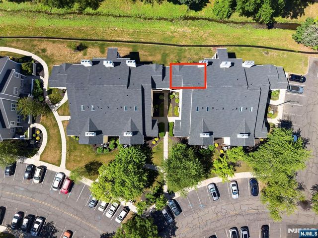 121 Country Club Drive 10, Union, NJ 07083
