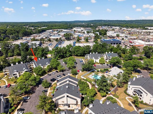 121 Country Club Drive 10, Union, NJ 07083