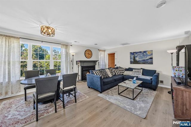 121 Country Club Drive 10, Union, NJ 07083