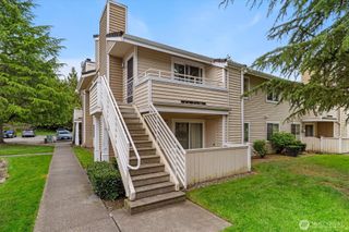 21303 52nd Avenue W #C-214, Mountlake Terrace, WA 98043