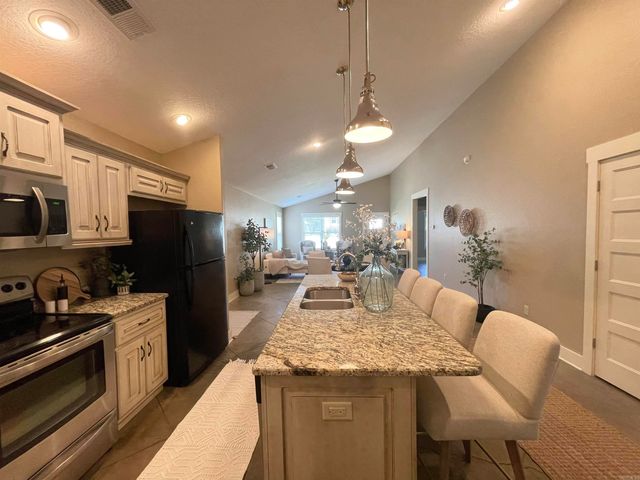 101 Cottage Loop, Heber Springs, AR 72543