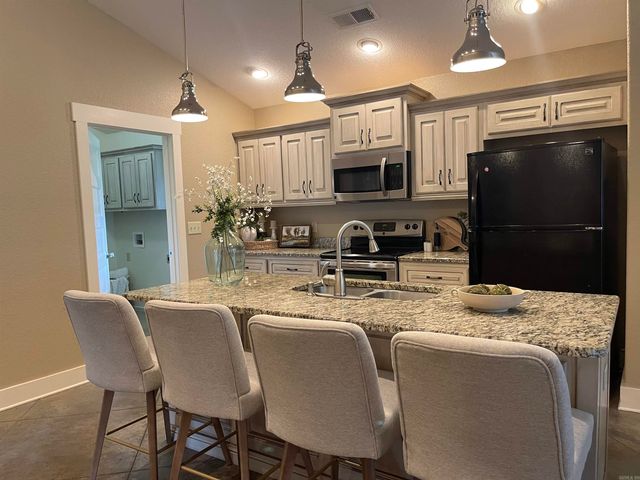 101 Cottage Loop, Heber Springs, AR 72543