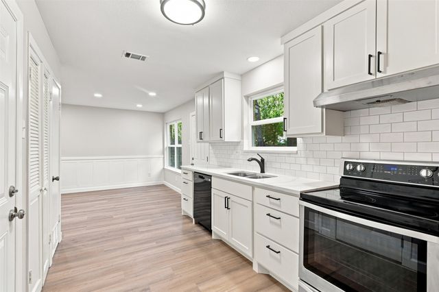 2730 Ridgewood Street, Irving, TX 75062