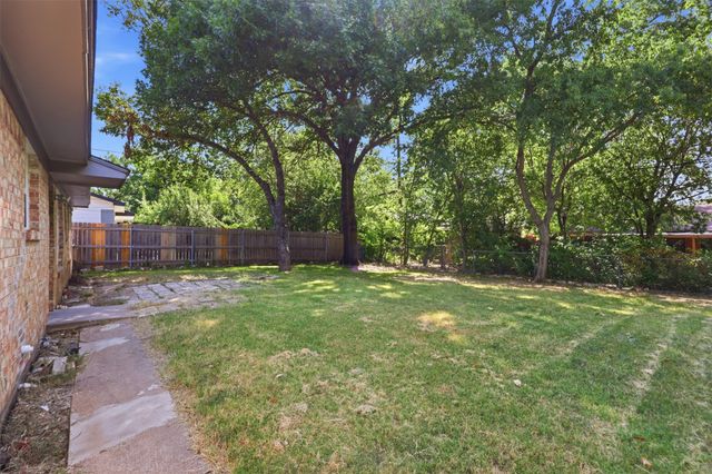2730 Ridgewood Street, Irving, TX 75062