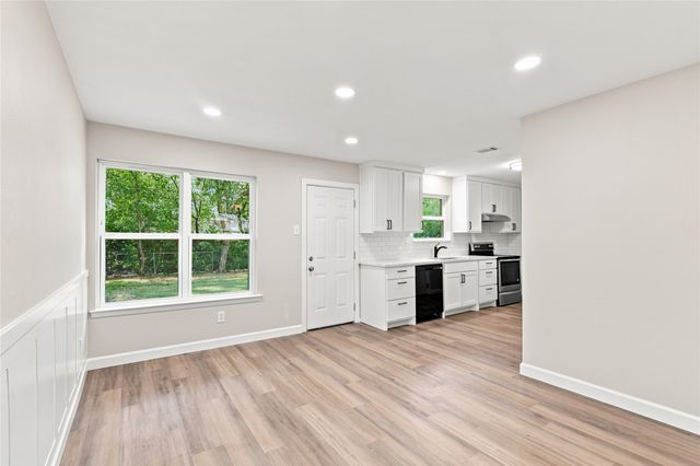 2730 Ridgewood Street, Irving, TX 75062