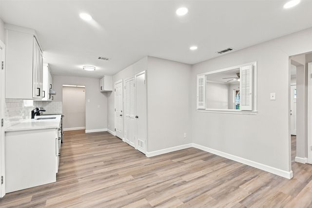 2730 Ridgewood Street, Irving, TX 75062