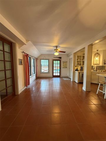 363 Porter RD, Bastrop, TX 78602