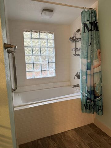 363 Porter RD, Bastrop, TX 78602