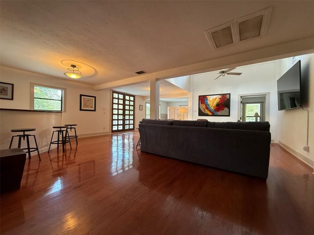 363 Porter RD, Bastrop, TX 78602