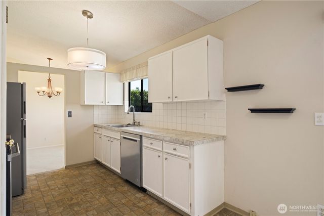 1932 SE 17th Court, Renton, WA 98055