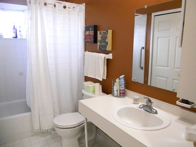 8214 Farnum Avenue, Warren, MI 48093