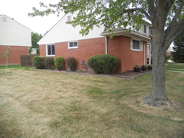 8214 Farnum Avenue, Warren, MI 48093