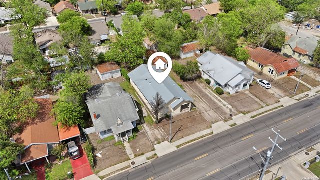 2437 E Houston St, San Antonio, TX 78202
