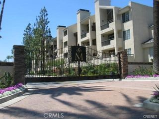 5520 Owensmouth, Woodland Hills, CA 91367