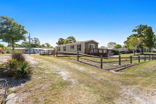 2262 W Tanglewood Drive SW, Supply, NC 28462