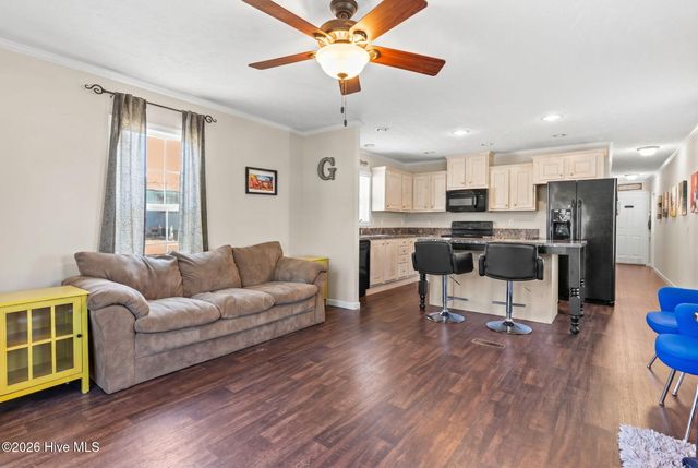 2262 W Tanglewood Drive SW, Supply, NC 28462