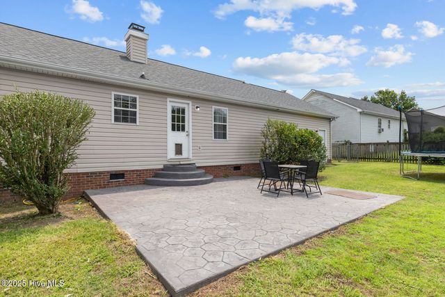 213 Cantle Court, Jacksonville, NC 28540