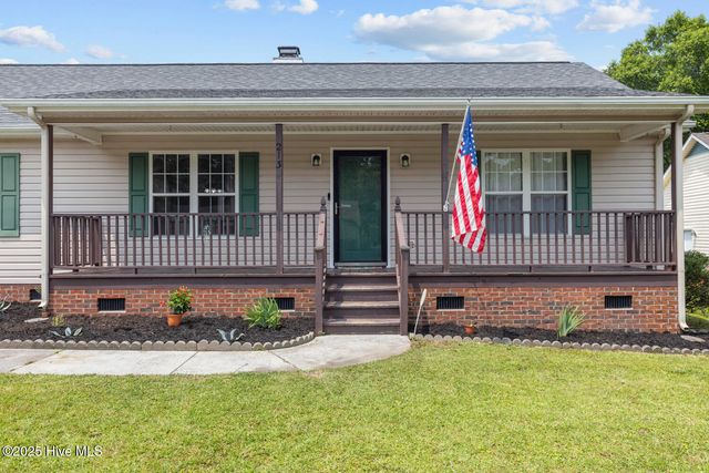 213 Cantle Court, Jacksonville, NC 28540