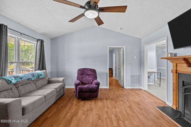 213 Cantle Court, Jacksonville, NC 28540
