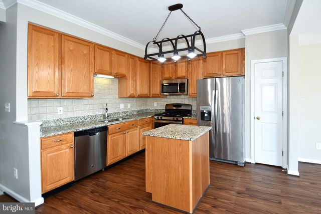 11743 BARROWS LN, Woodbridge, VA 22192