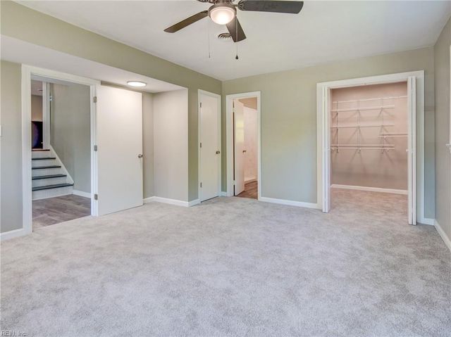 9 Riverdale DR, Hampton, VA 23666