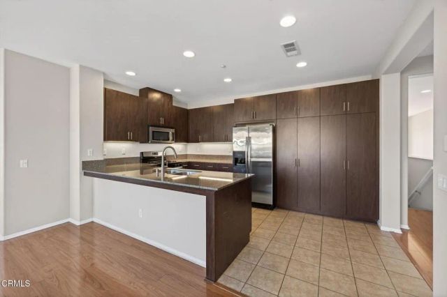 2715 Smokey Mountain Drive, Oxnard, CA 93036