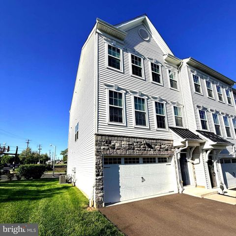 2313 MACIS CIR, Warrington, PA 18976