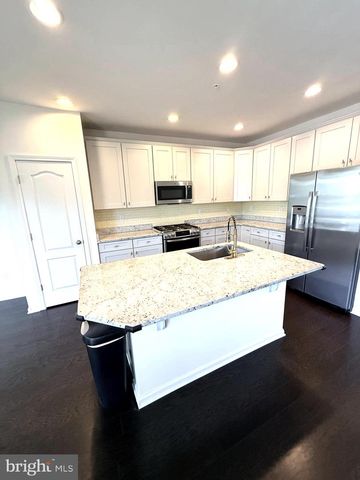 2313 MACIS CIR, Warrington, PA 18976