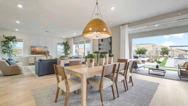 24328 Corte Cambur, Valencia, CA 91354