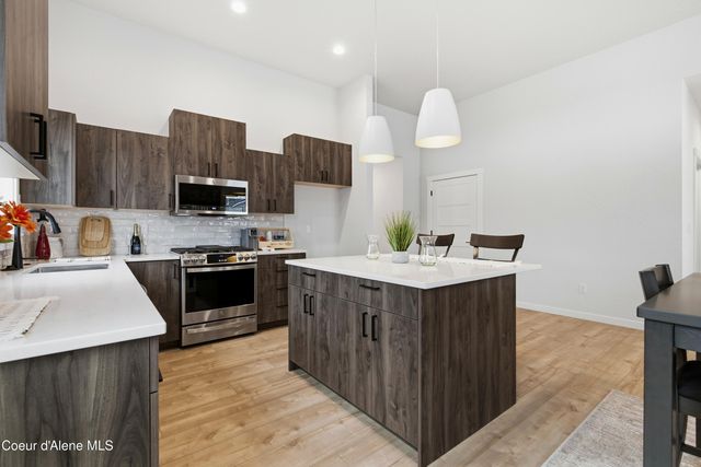 7322 N Breaux Dr, Coeur D'alene, ID 83815