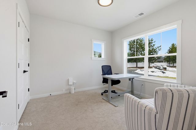 7322 N Breaux Dr, Coeur D'alene, ID 83815