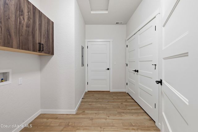 7322 N Breaux Dr, Coeur D'alene, ID 83815