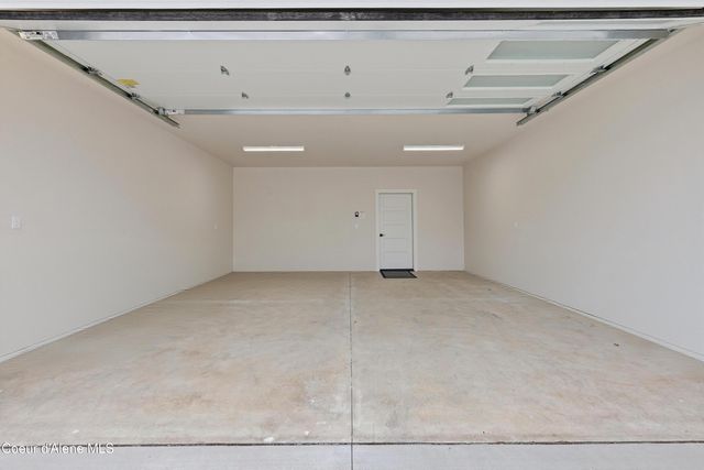 7322 N Breaux Dr, Coeur D'alene, ID 83815