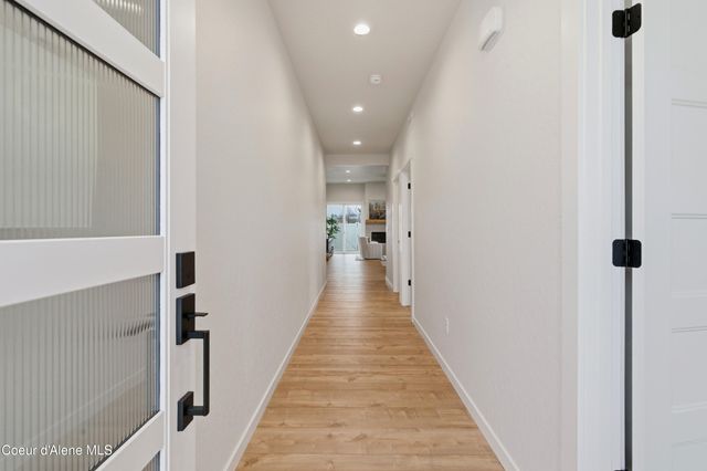 7322 N Breaux Dr, Coeur D'alene, ID 83815